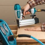 Clavadora Neumática 5/8" - 2" 18Ga MAKITA AF506 - Imagen 3