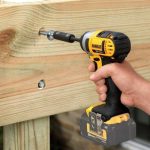 Taladro DCD776 + Atornillador DCF885 - DEWALT DCK222D2-B2 - Imagen 5