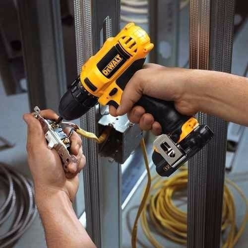 Taladro Atornillador de 3/8 12 V Inalámbrico DCD700C2-B3 DEWALT