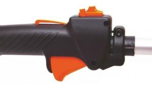 Bordeadora A Gasolina 746W BLACK + DECKER GST26-B3 - Imagen 5