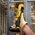 Taladro Atornillador Angular 3/8" 20V Baretool DEWALT DCD740B - Imagen 2