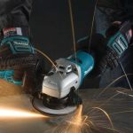 Esmeril Angular 4.1/2 1400w. 2.4kg -modelo - 9564pcv MAKITA - Imagen 2