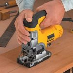 Sierra Caladora Encastre Tipo T 702w DEWALT Dw331k-b2 - Imagen 5