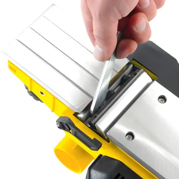 Cepillo de Madera 82 MM 750W + 4 Martillos STANLEY STPP7502-K1 - Imagen 5