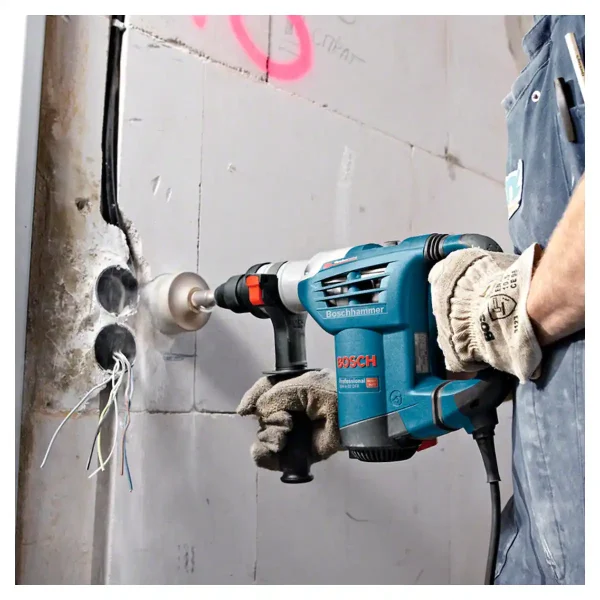 Rotomartillo SDS Plus 900W + Maleta BOSCH GBH 4-32 DFR - Imagen 6