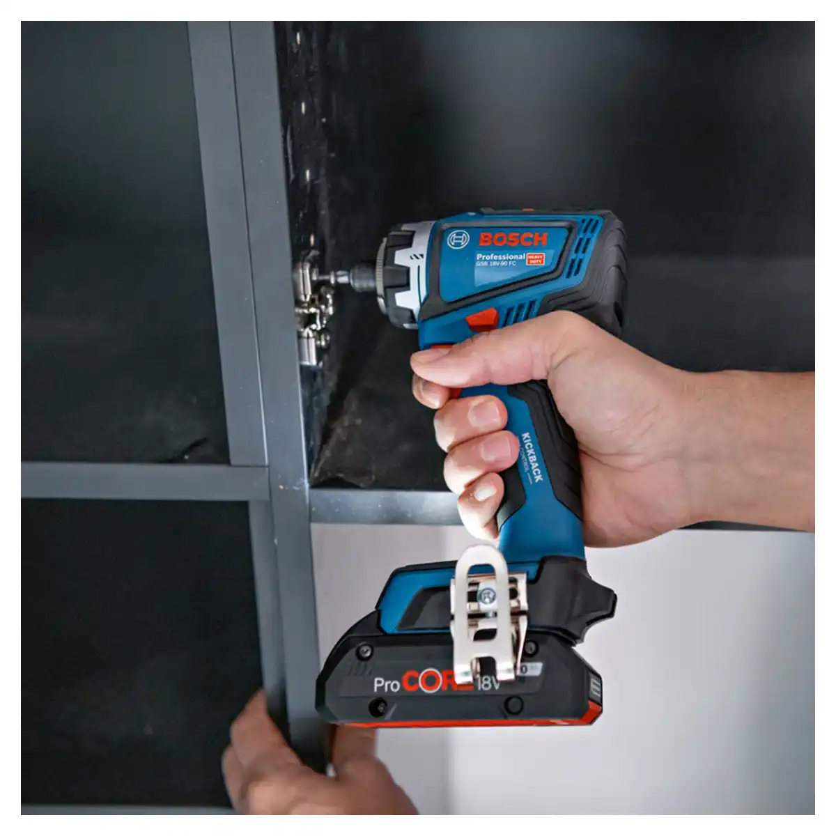 Atornillador de Impacto 18V 13 MM + 3 Adaptadores + Maleta BOSCH GSR 18V-90 FC Baretool - Imagen 10